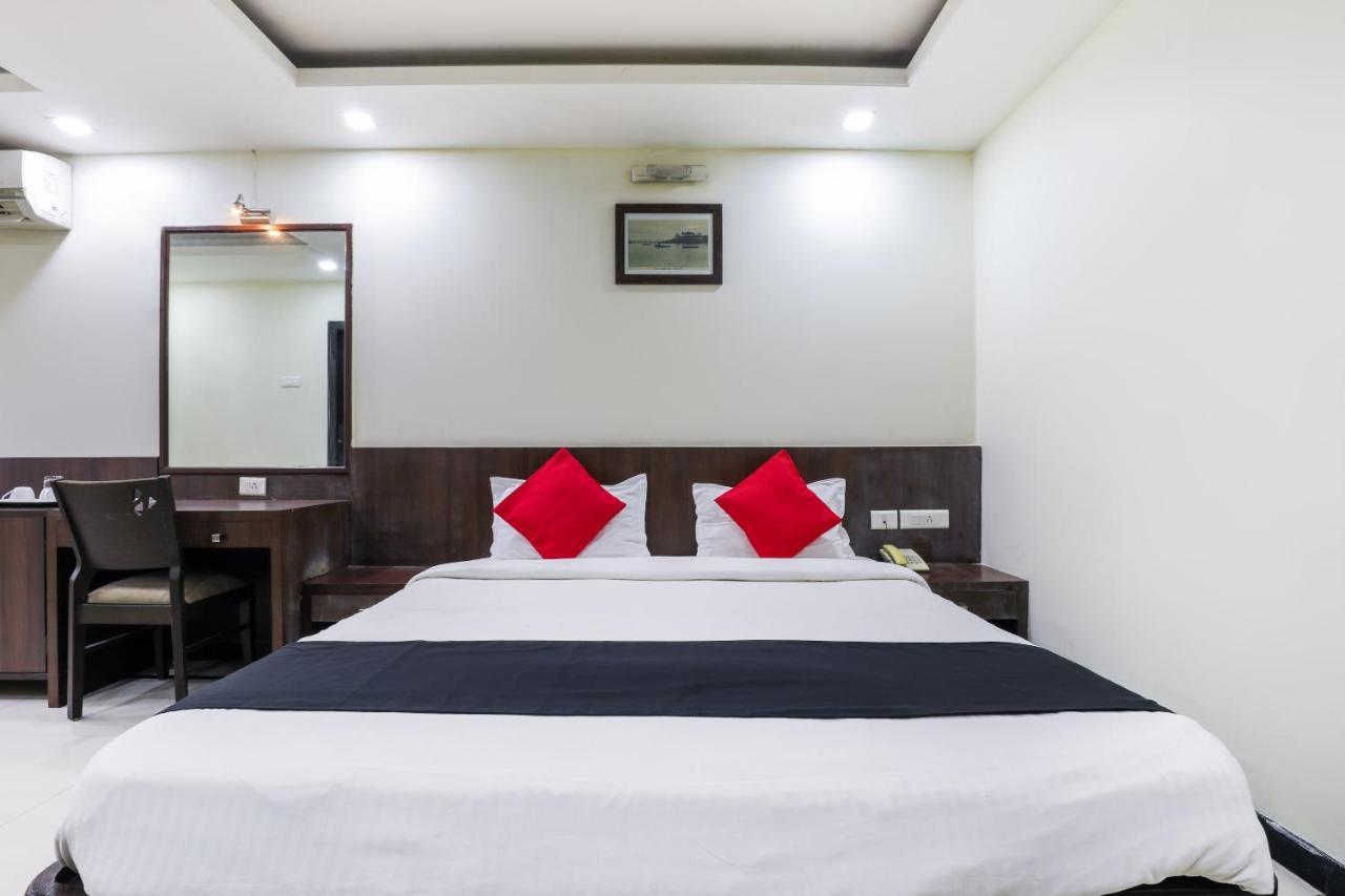 Oyo 63283 Shakti Palace Hotell Boma Eksteriør bilde
