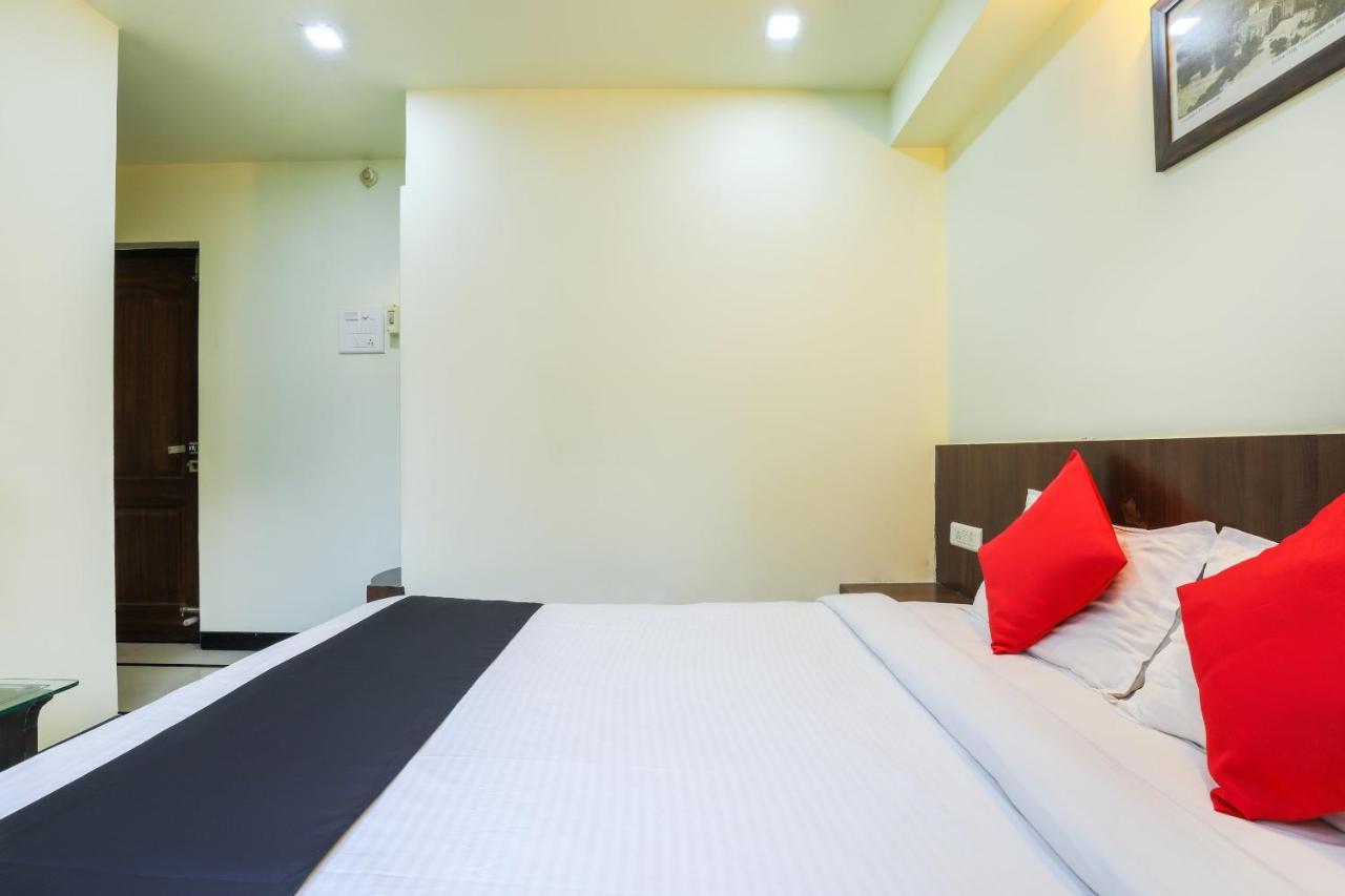 Oyo 63283 Shakti Palace Hotell Boma Eksteriør bilde