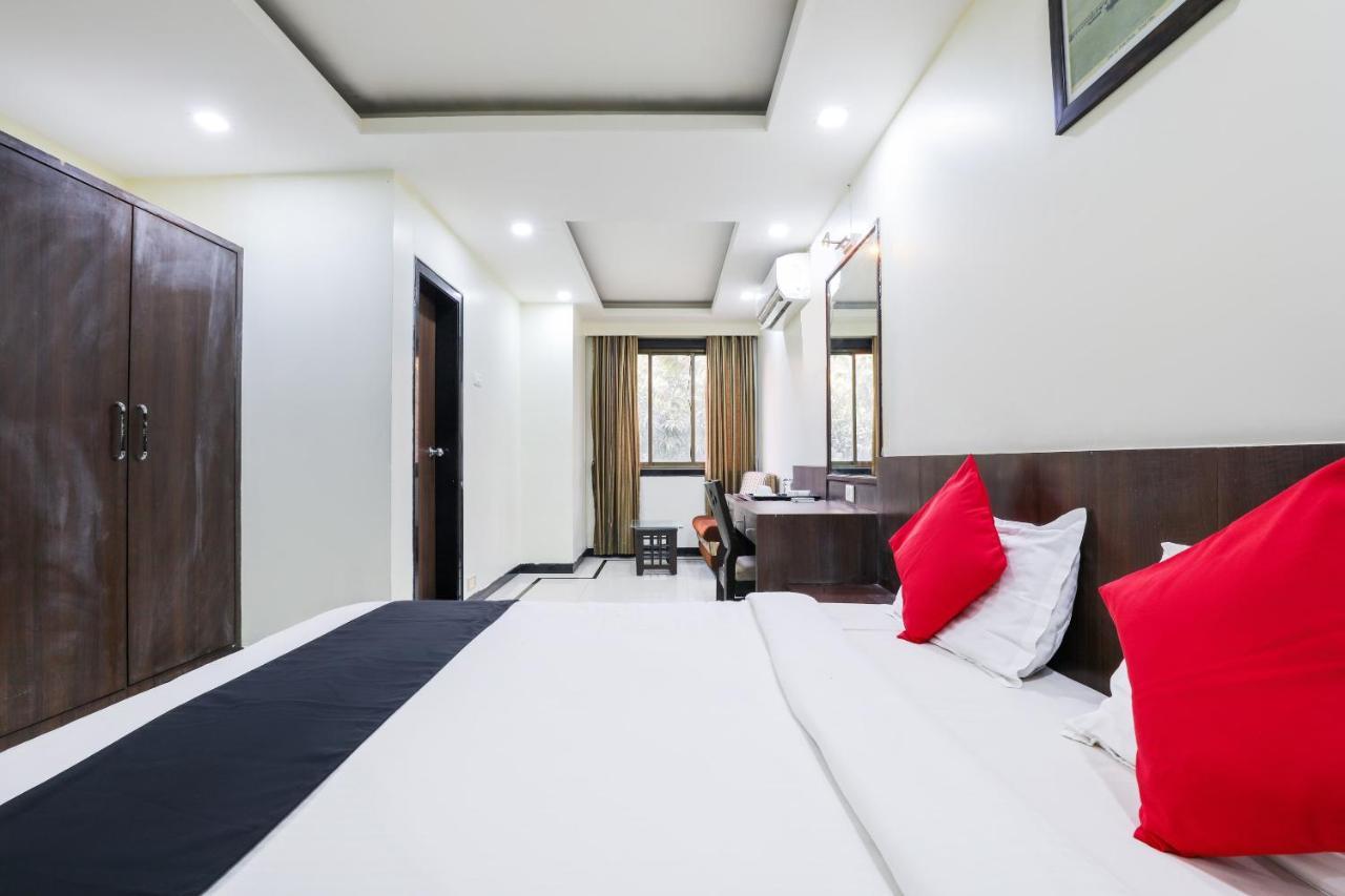 Oyo 63283 Shakti Palace Hotell Boma Eksteriør bilde