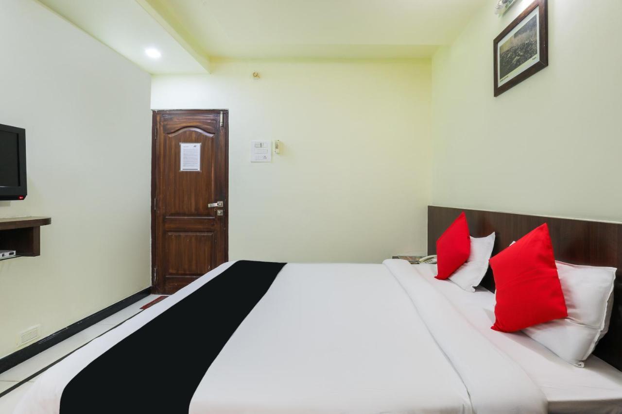 Oyo 63283 Shakti Palace Hotell Boma Eksteriør bilde